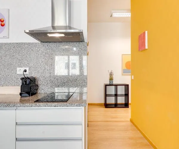 Apartamento New Hopstays Poem - Apartamento Na Praca Da Galiza Oporto