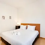 New Hopstays Poem - Apartamento Na Praca Da Galiza Διαμέρισμα *