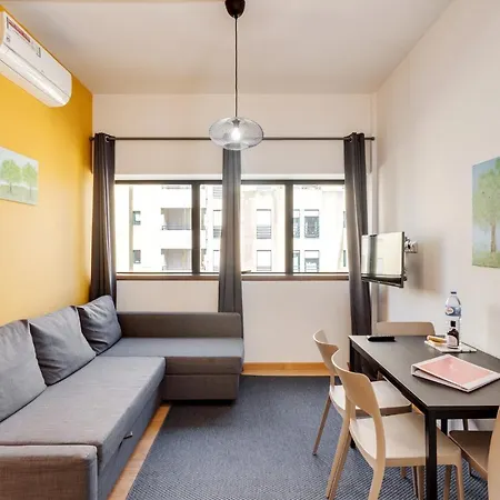 New Hopstays Poem - Apartamento Na Praca Da Galiza