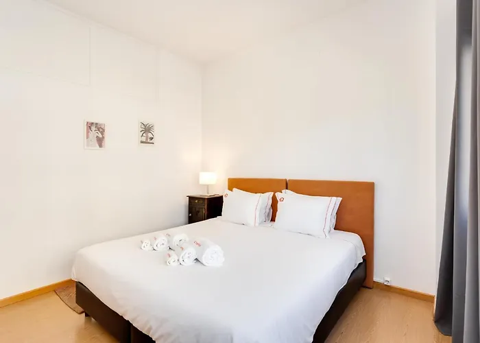 New Hopstays Poem - Apartamento Na Praca Da Galiza شقة *