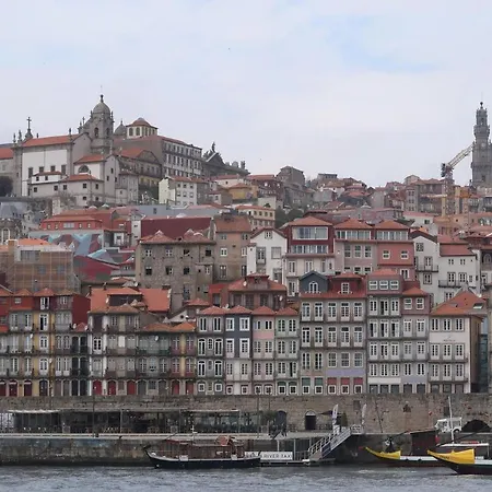 New Hopstays Poem - Apartamento Na Praca Da Galiza Daire